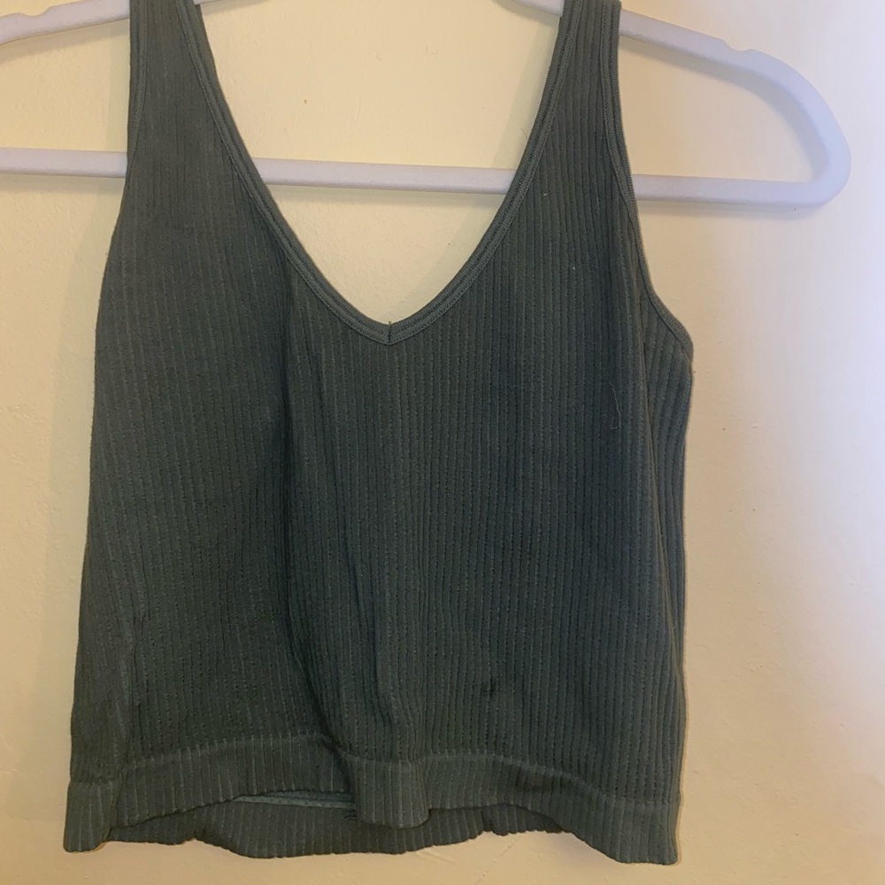 urban outfitters green tank top